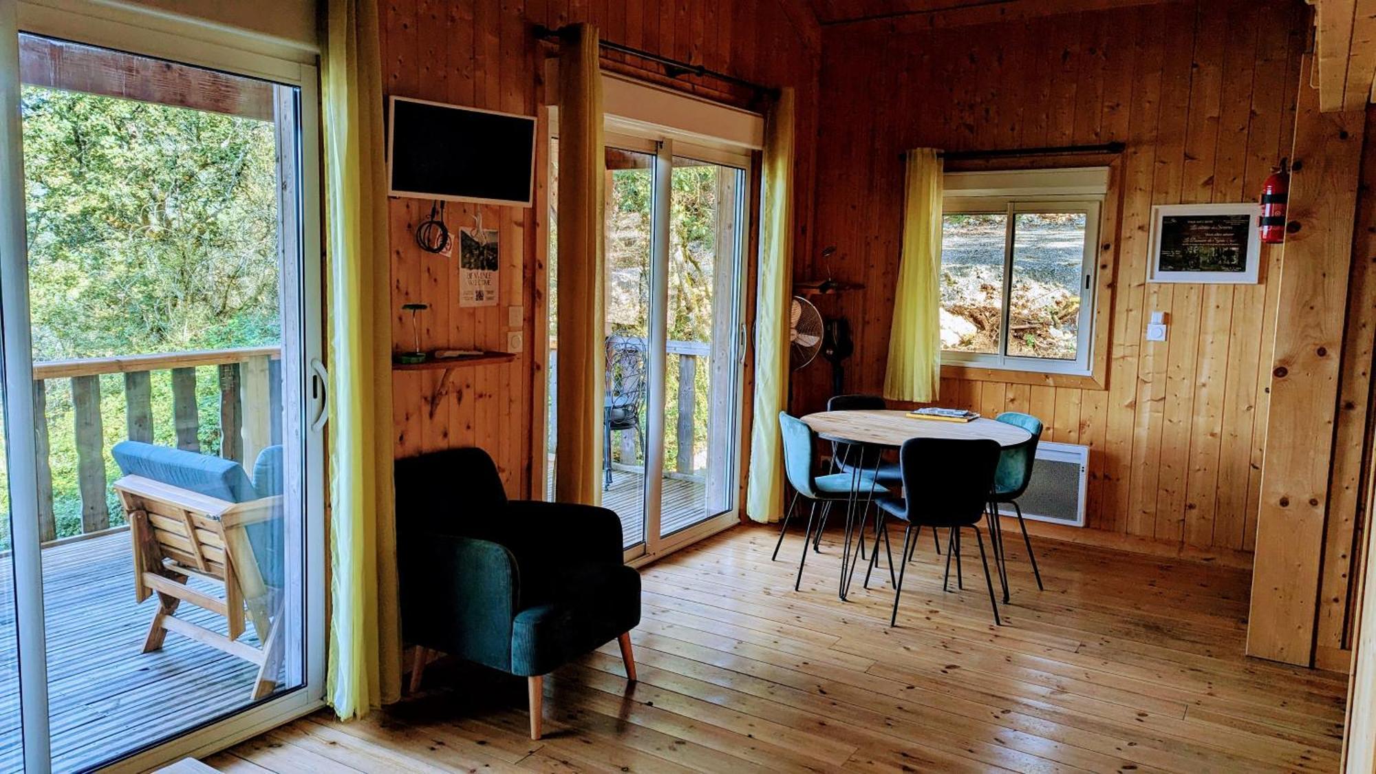 Cabanes Et Lodges Du Belvedere Serrieres-sur-Ain Exterior foto
