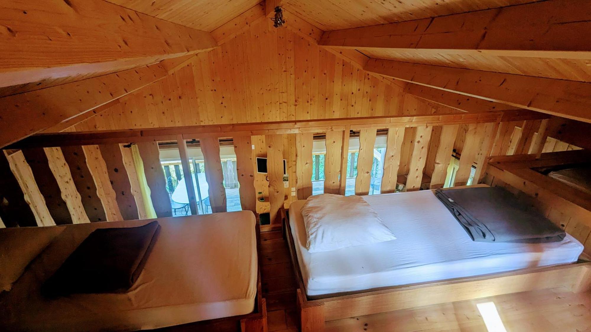 Cabanes Et Lodges Du Belvedere Serrieres-sur-Ain Exterior foto