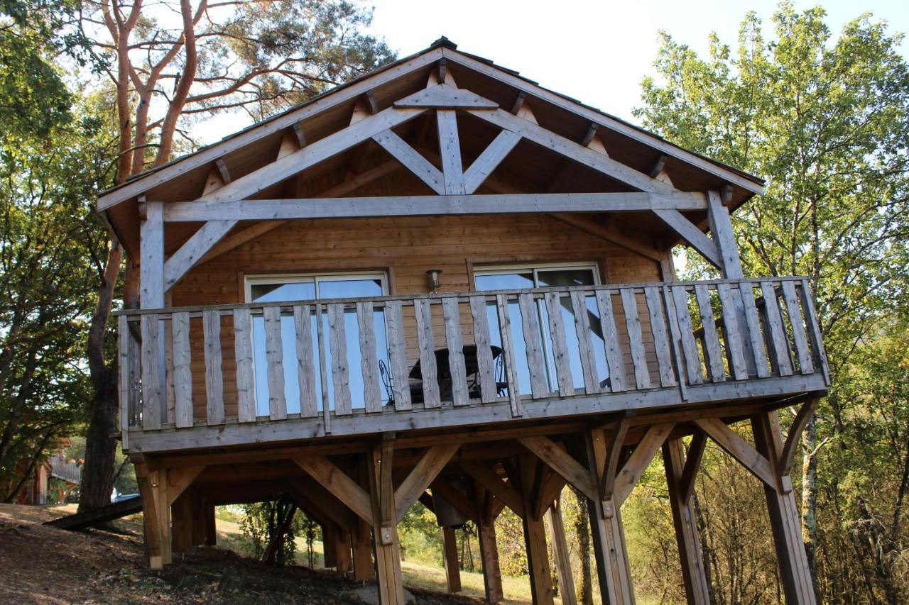 Cabanes Et Lodges Du Belvedere Serrieres-sur-Ain Exterior foto